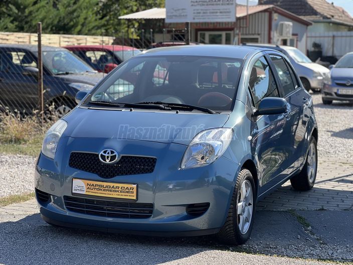 TOYOTA YARIS 1.3 Sol AC