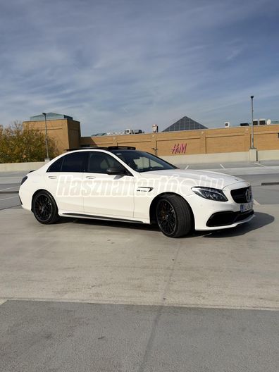 MERCEDES-AMG C 63