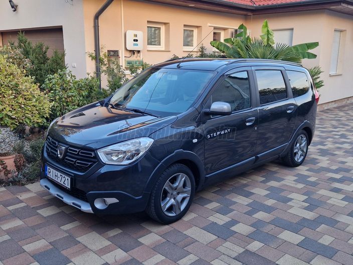 DACIA LODGY 1.6 SCe Stepway (7 személyes )