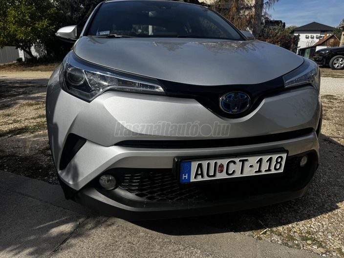 TOYOTA C-HR 1.8 Hybrid Comfort Business e-CVT