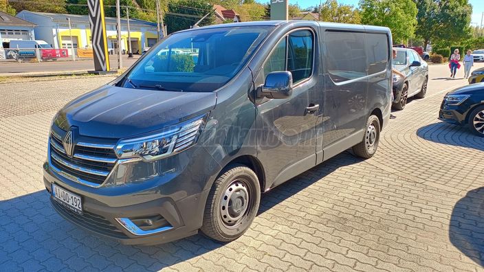 RENAULT TRAFIC 2.0 Blue dCi 110 L1H1 P2 Extra (2 személyes )