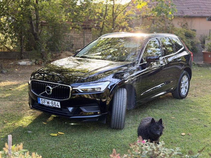 VOLVO XC60 2.0 [B4] MHEV Momentum Pro AWD Geartronic