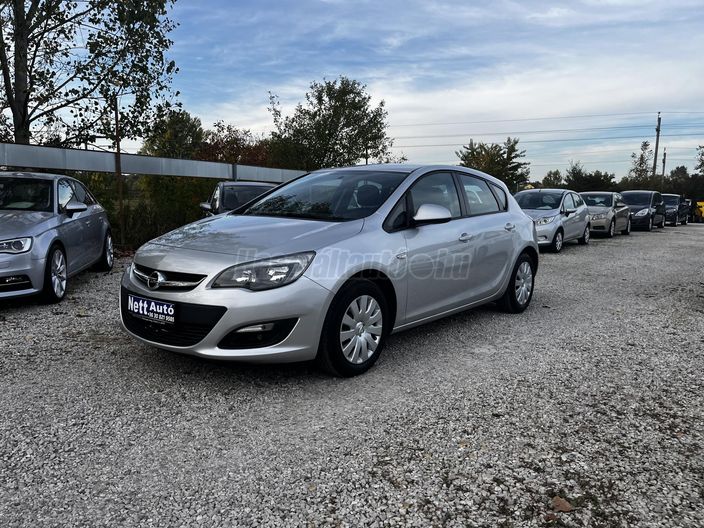 OPEL ASTRA J 1.6 Cosmo