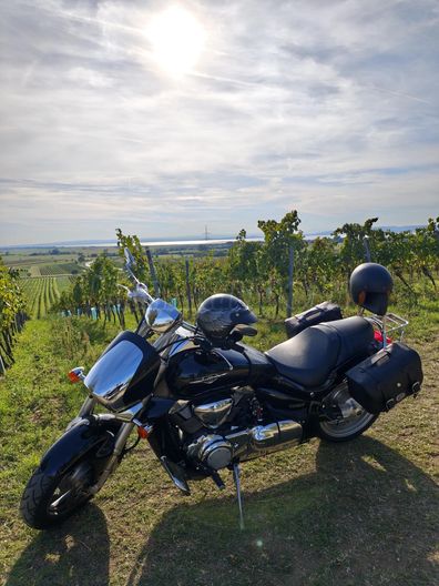 SUZUKI VZR 1800