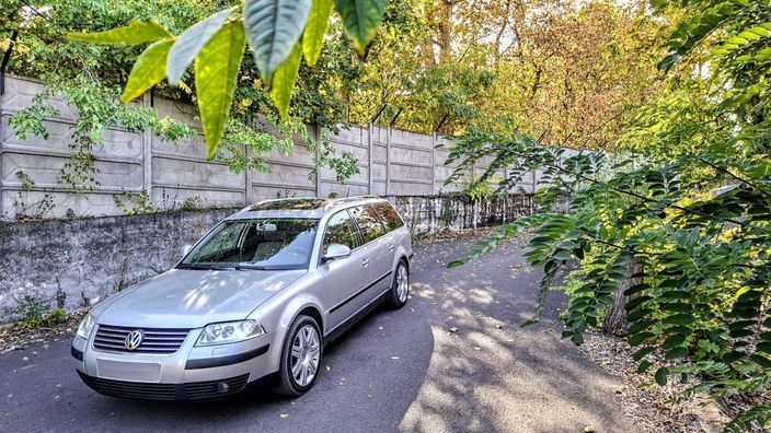 VOLKSWAGEN PASSAT V Variant 1.9 PD TDI Trendline Business