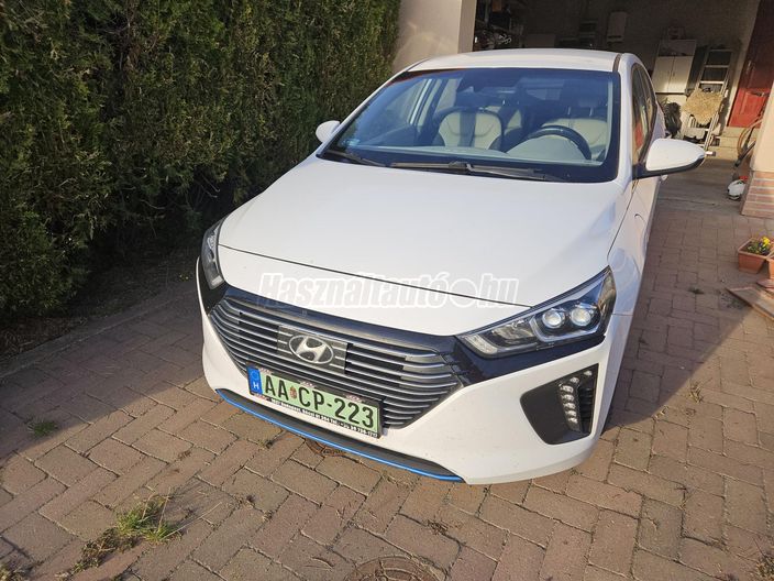 HYUNDAI IONIQ plug-in 1.6 GDi Premium DCT