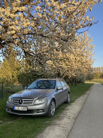 MERCEDES-BENZ C 180 T Kompressor BlueEFFICIENCY Avantgarde