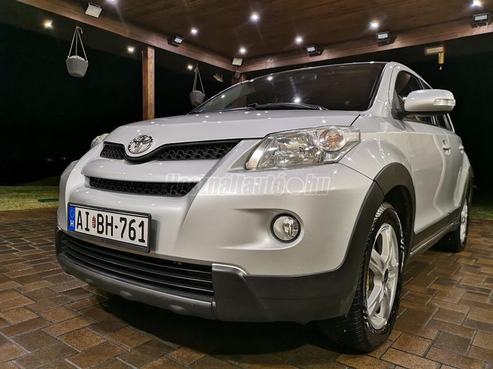 TOYOTA URBAN CRUISER 1.4 D-4D Sol AWD