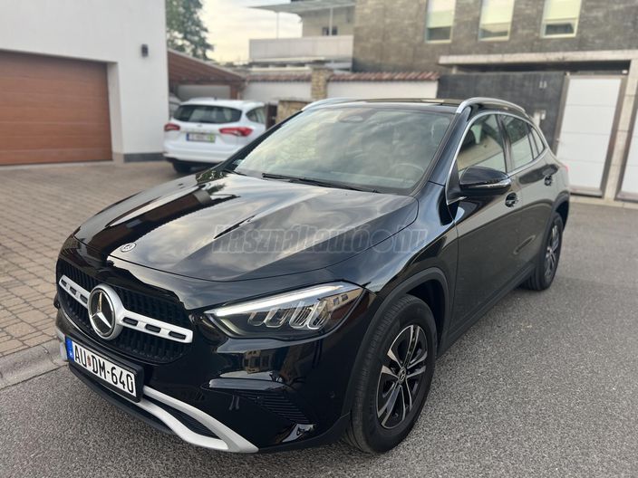 MERCEDES-BENZ GLA 180 7G-DCT Mild hybrid drive