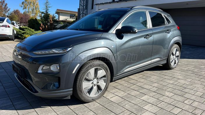 HYUNDAI KONA EV 64kWh Premium Edition