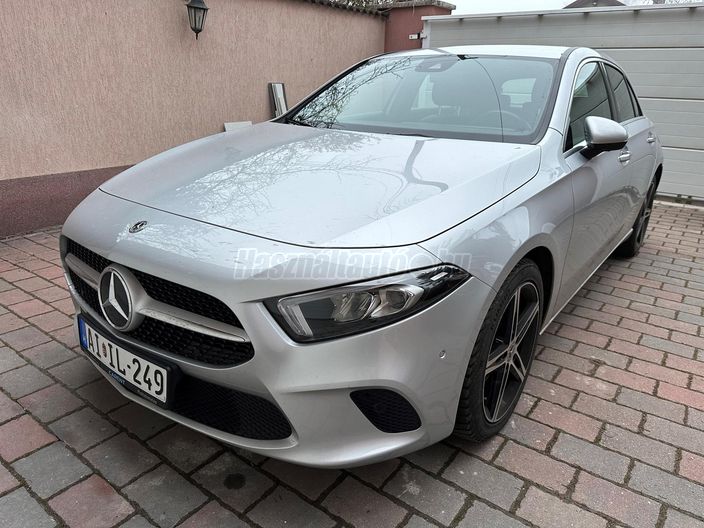 MERCEDES-BENZ A 180 d 7G-DCT