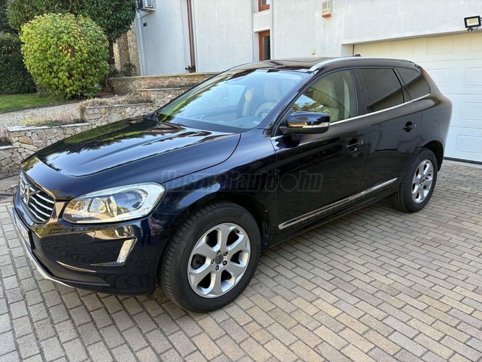VOLVO XC60 2.0 D [D3] Summum Geartronic FWD