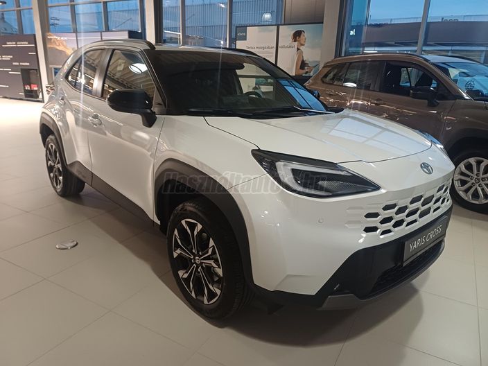TOYOTA YARIS CROSS 1.5 Hybrid Style e-CVT