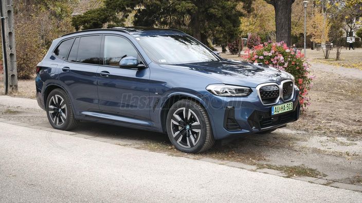 BMW IX3 73,9kWh