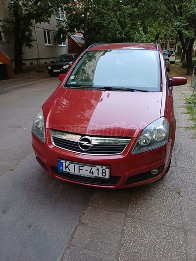 OPEL ZAFIRA B 1.6 Cosmo