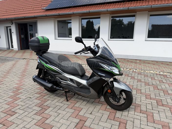 KAWASAKI J 300