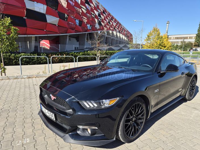 FORD MUSTANG Fastback 5.0 Ti-VCT V8 GT