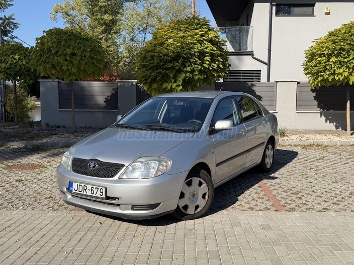 TOYOTA COROLLA 1.4 Linea Sol