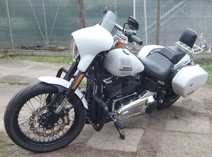 HARLEY-DAVIDSON STREET GLIDE ST