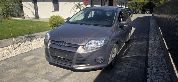 FORD FOCUS 1.6 Ti-VCT Ambiente