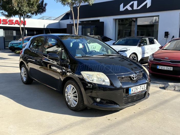 TOYOTA AURIS 1.4 D-4D Luna