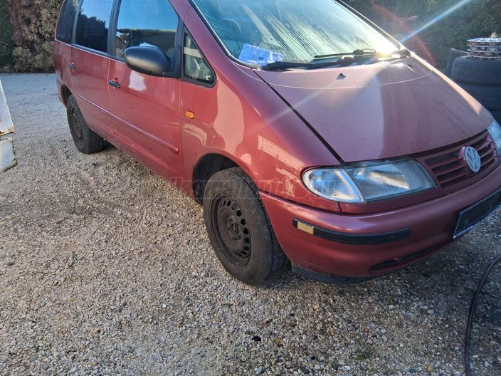 VOLKSWAGEN SHARAN 1.9 TDI CL