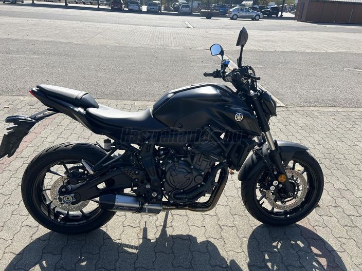 YAMAHA MT-07