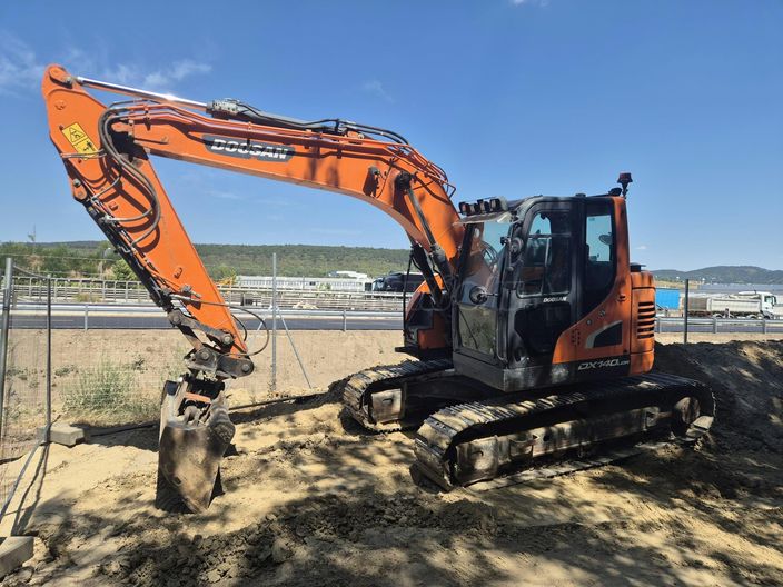 DOOSAN DX140LC-5