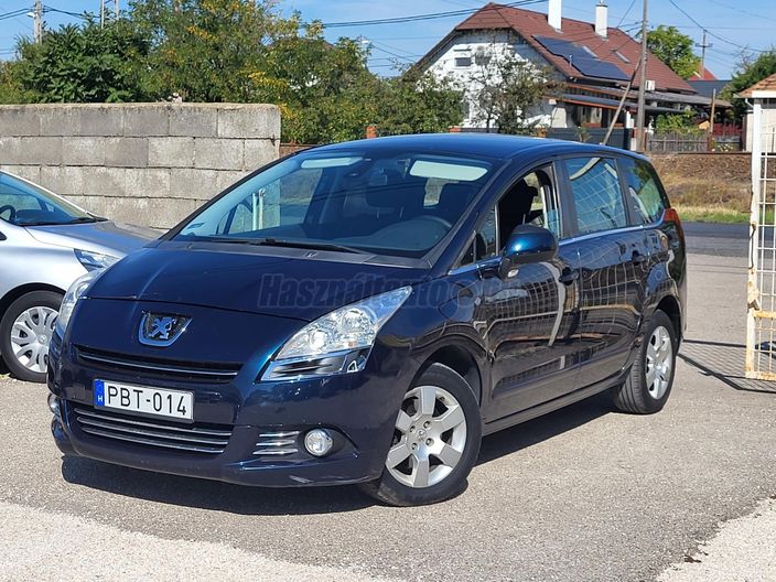 PEUGEOT 5008 2.0 HDi Family