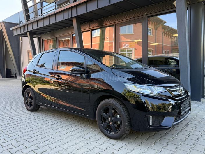 HONDA JAZZ 1.3 Elegance