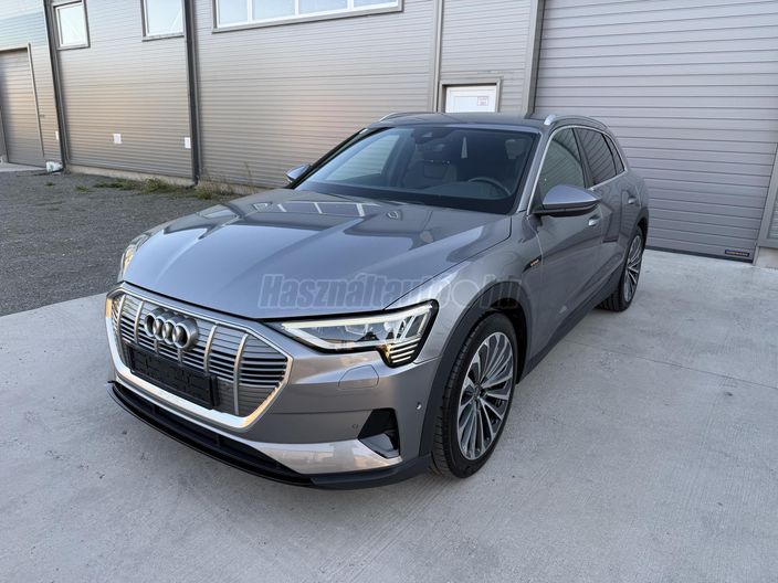 AUDI E-TRON 50 S line quattro (Automata)