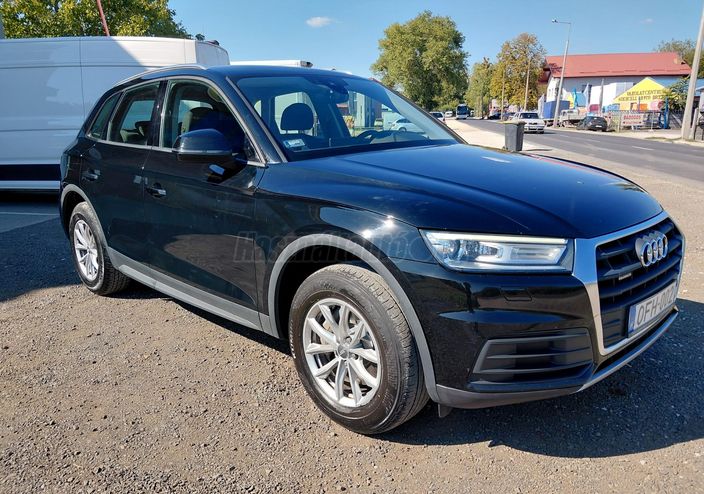 AUDI Q5 2.0 TDI Basis quattro S-tronic