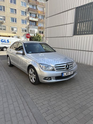 MERCEDES-BENZ C 220
