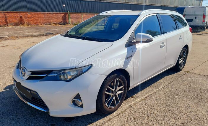 TOYOTA AURIS Touring Sports 1.8 HSD Active (Automata)
