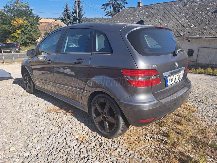 MERCEDES-BENZ B 180 Autotronic