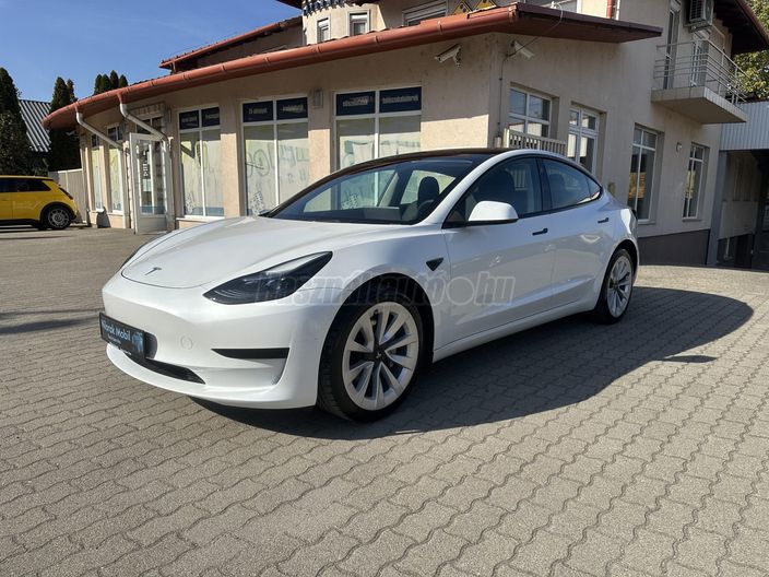 TESLA MODEL 3 RWD (Automata)