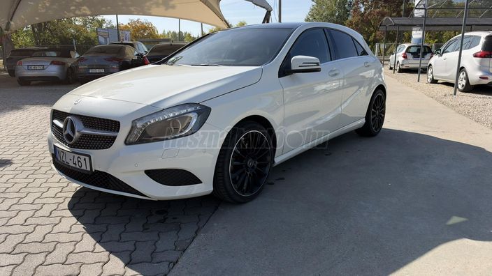 MERCEDES-BENZ A 180 AMG Line 7G-DCT