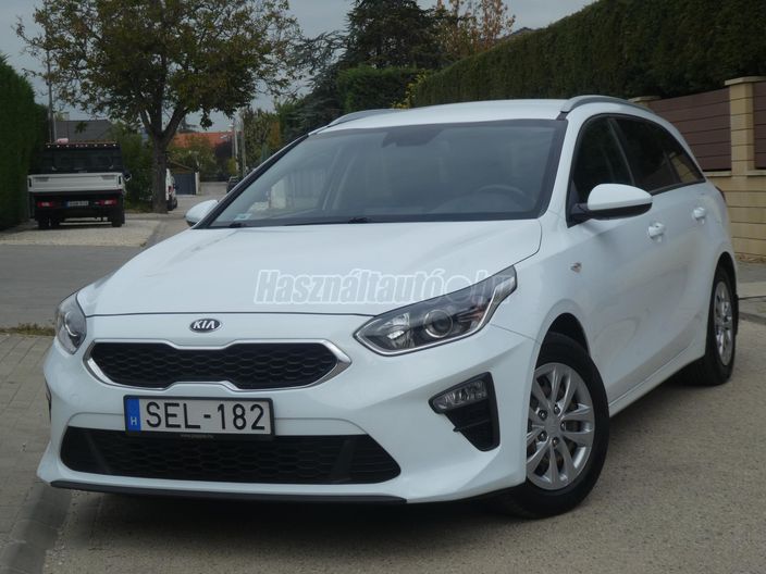 KIA CEE'D Ceed SW 1.6 CRDi LP Silver