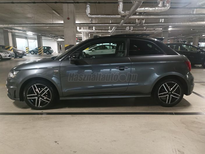 AUDI A1 Sportback 1.6 TDI DPF Attraction S-tronic