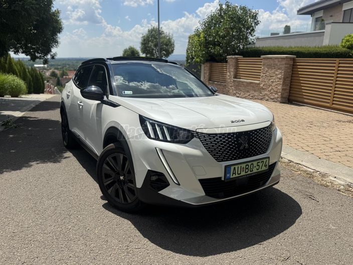 PEUGEOT 2008 e2008 50kWh GT