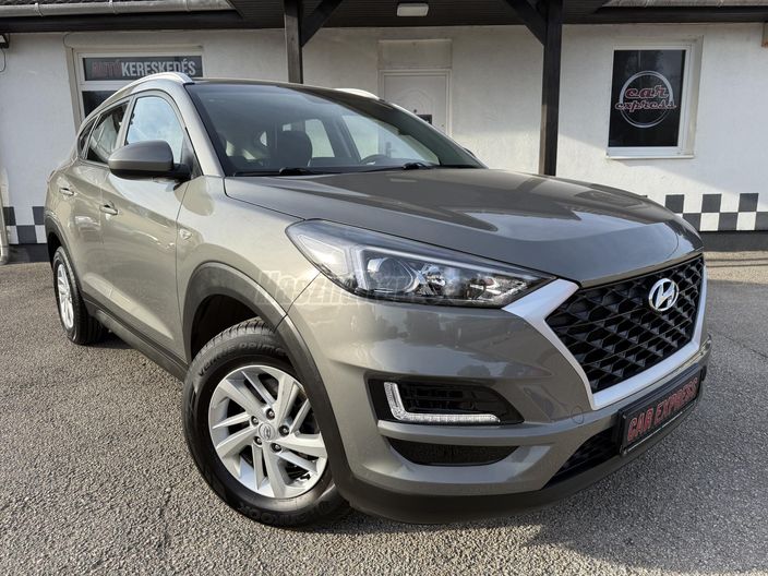 1tulaj, kitűnő állapot, végig HYUNDAI -ban szervizelt vezetett szervizkönyv.