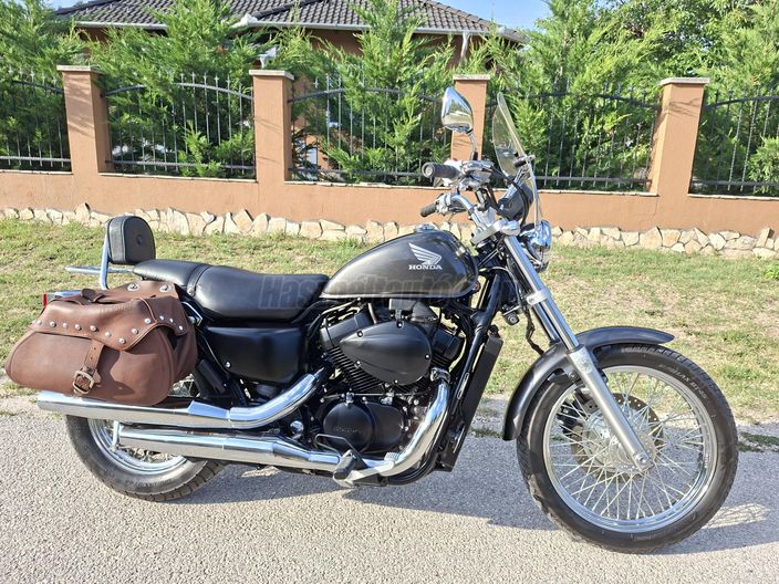 HONDA VT 750