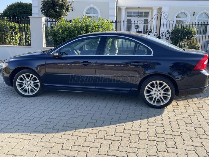 VOLVO S80 2.4 D [D5] Summum
