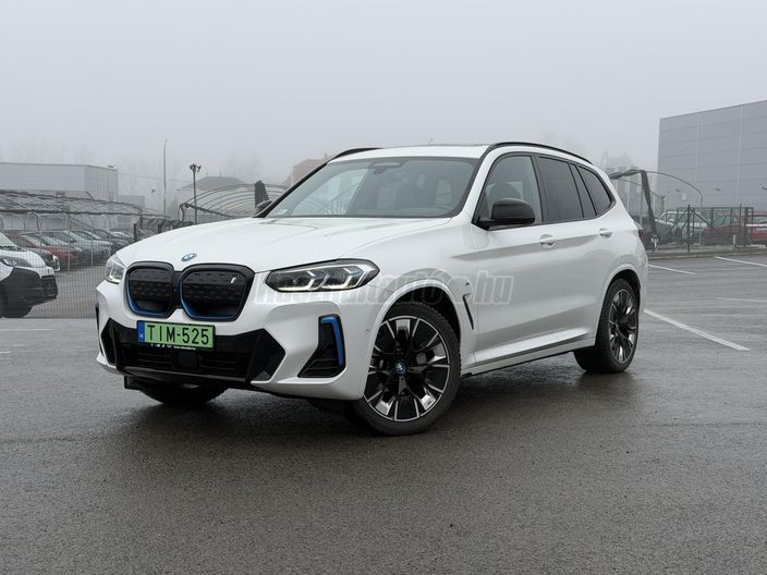 BMW IX3 73,9kWh