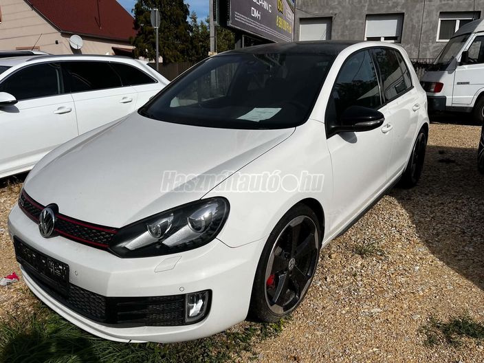 VOLKSWAGEN GOLF VI