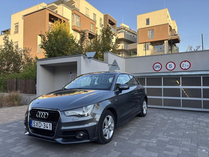AUDI A1 1.6 TDI DPF Attraction