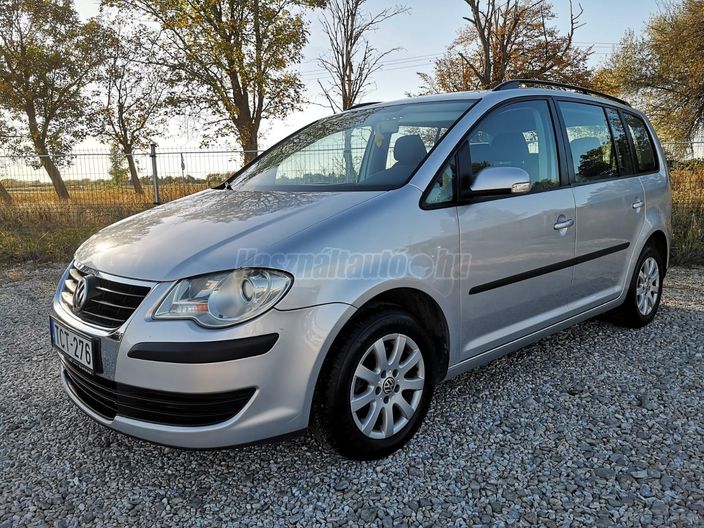 VOLKSWAGEN TOURAN 1.6 Trendline