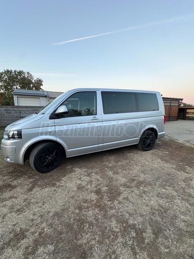VOLKSWAGEN CARAVELLE