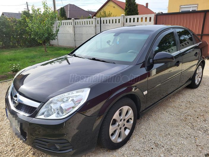 OPEL VECTRA C 1.9 CDTI Essentia