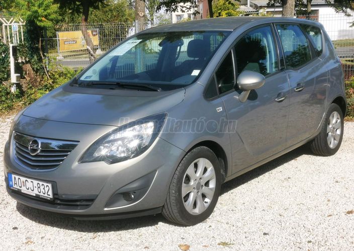 OPEL MERIVA B 1.4 T Cosmo